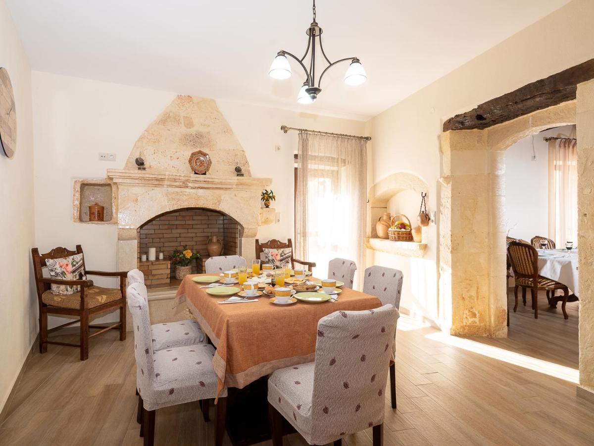 Villa Lucas Melidhónion Eksteriør billede